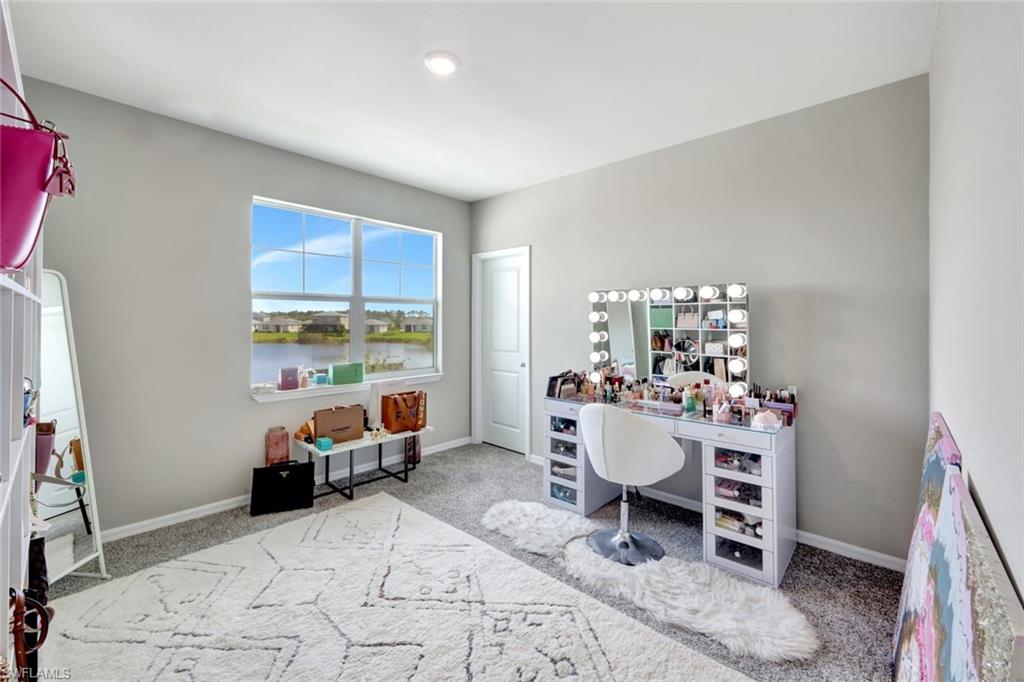 CRESCENT GROVE - Residential