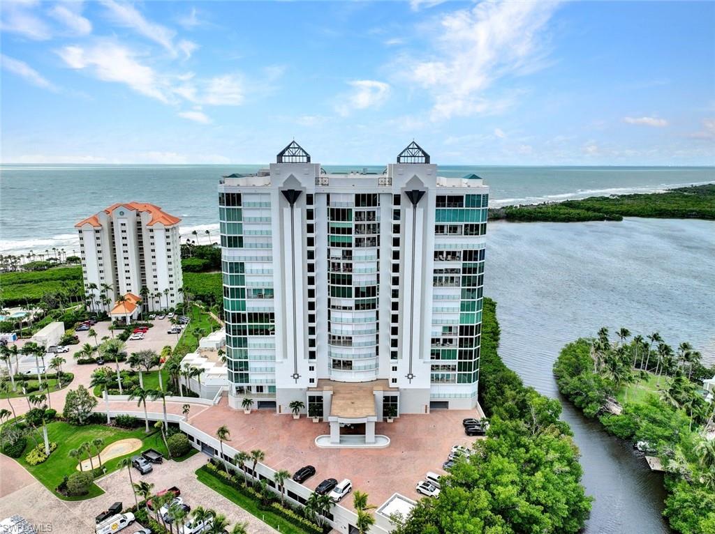 BAYPOINTE AT NAPLES CAY - Residential