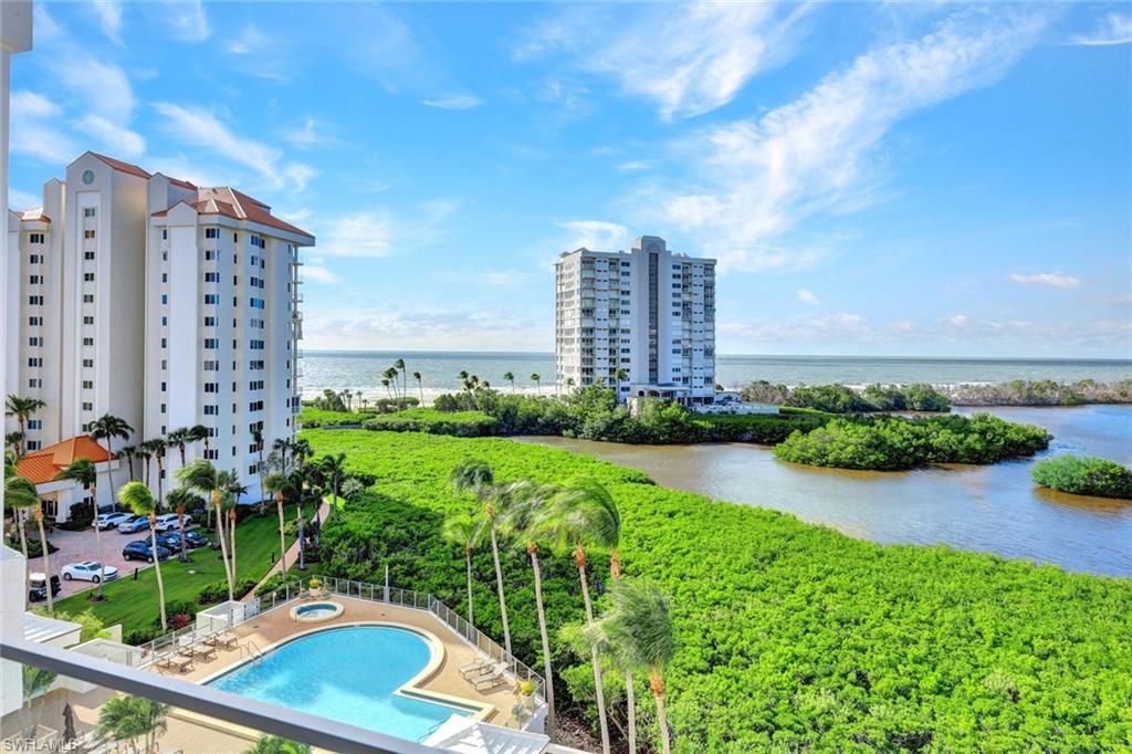 BAYPOINTE AT NAPLES CAY - Residential