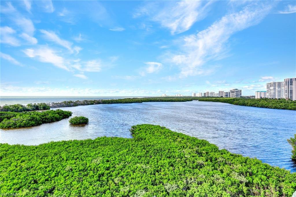 BAYPOINTE AT NAPLES CAY - Residential