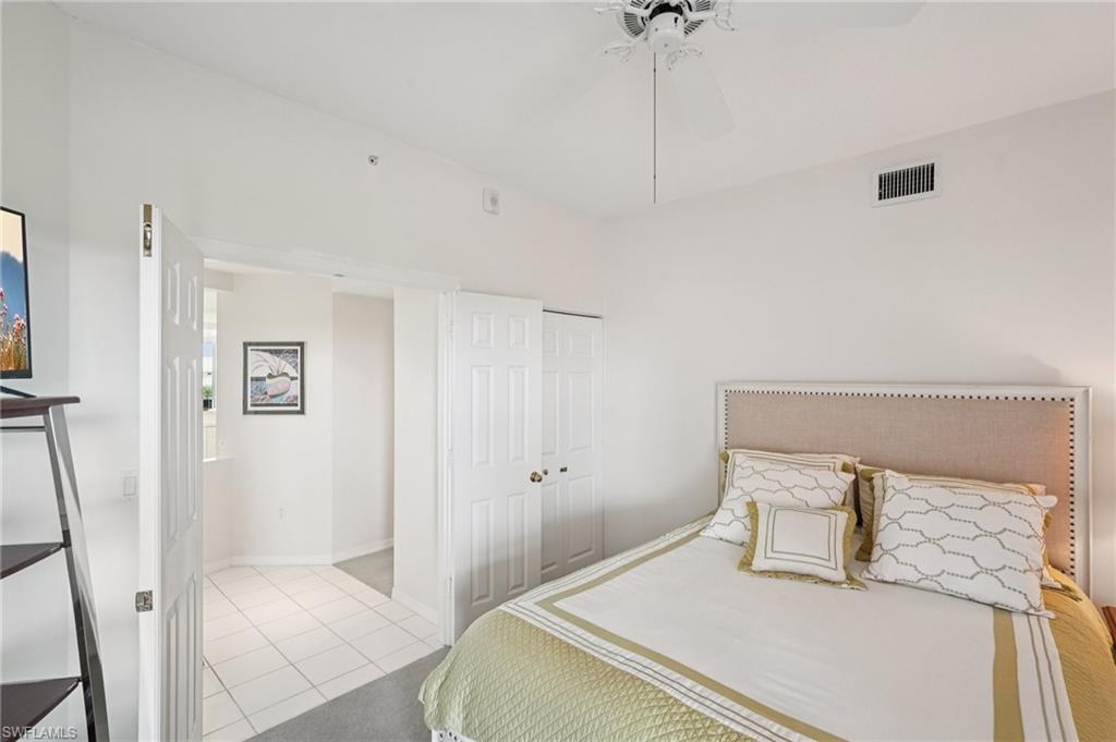 BAREFOOT BEACH CLUB - Residential
