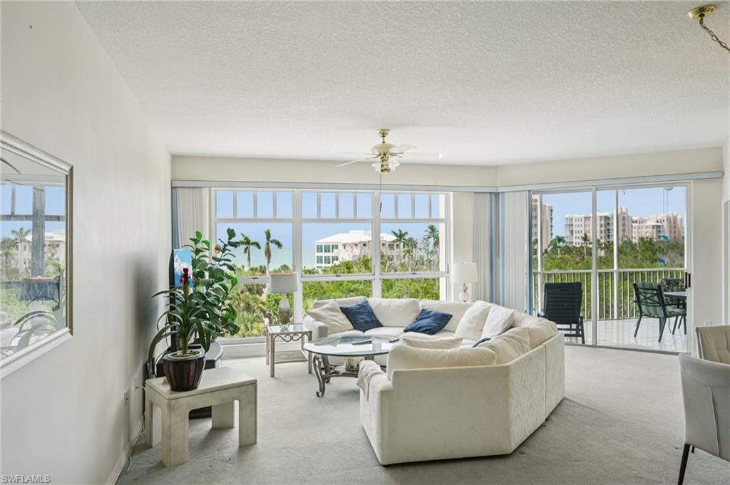 BAREFOOT BEACH CLUB - Residential