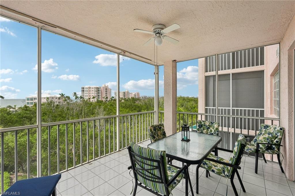 BAREFOOT BEACH CLUB - Residential