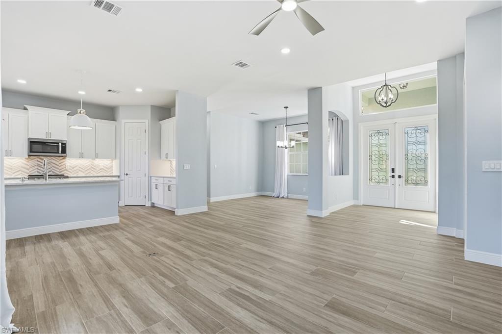 WATERWAYS OF NAPLES - Residential