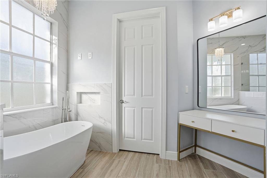 WATERWAYS OF NAPLES - Residential