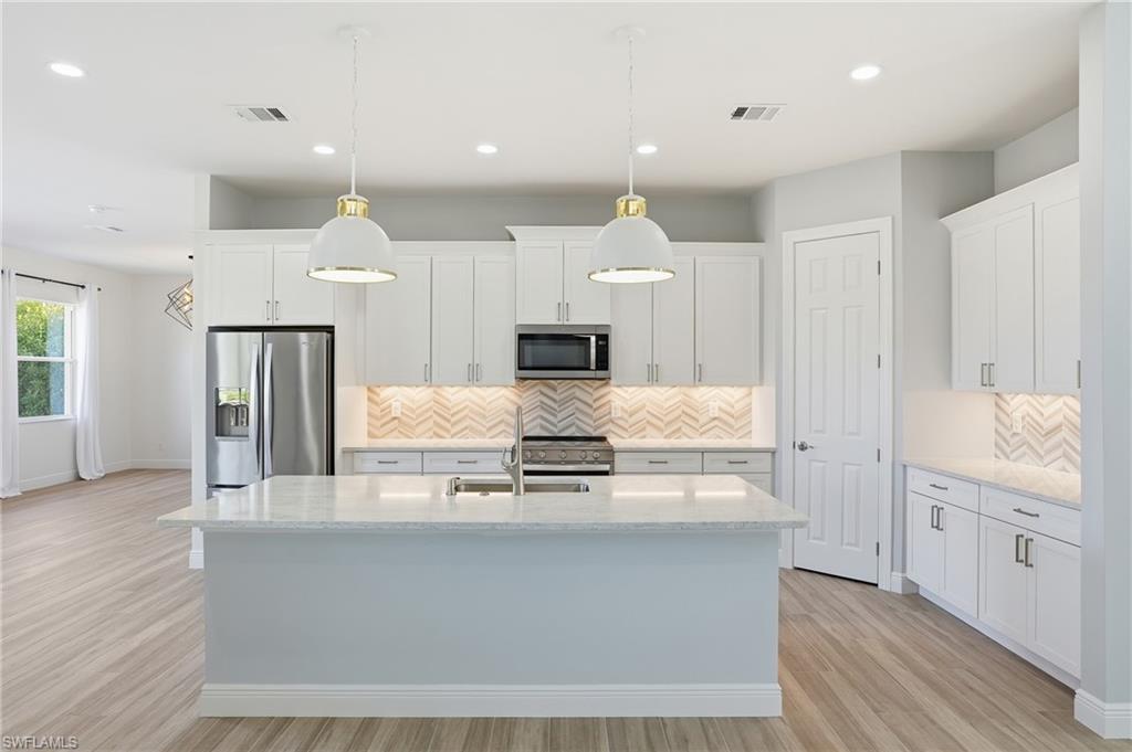 WATERWAYS OF NAPLES - Residential