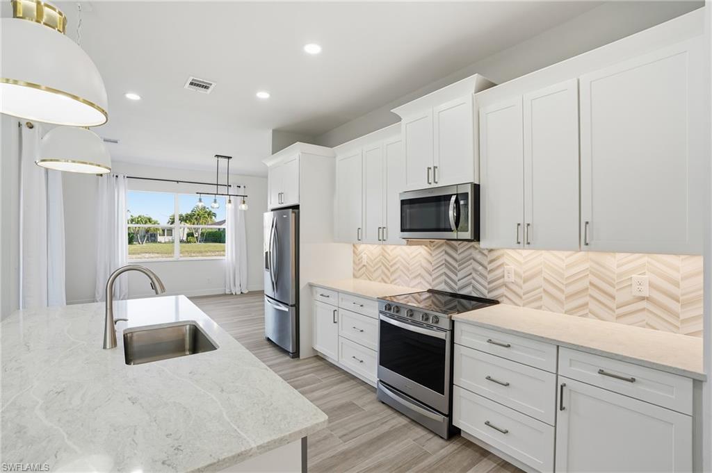 WATERWAYS OF NAPLES - Residential