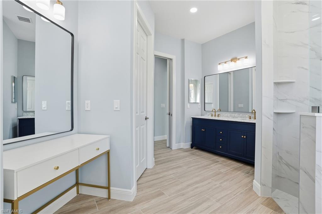 WATERWAYS OF NAPLES - Residential