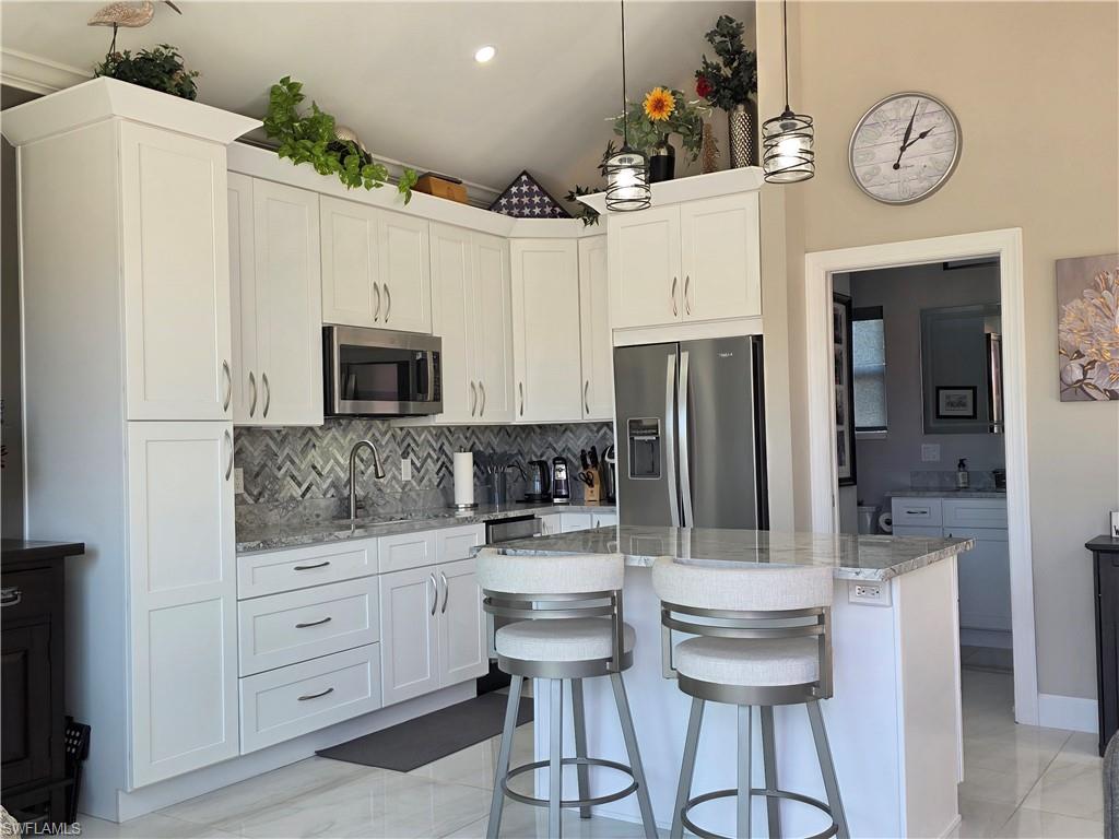 RIVERBEND MOTORCOACH RESORT - Land