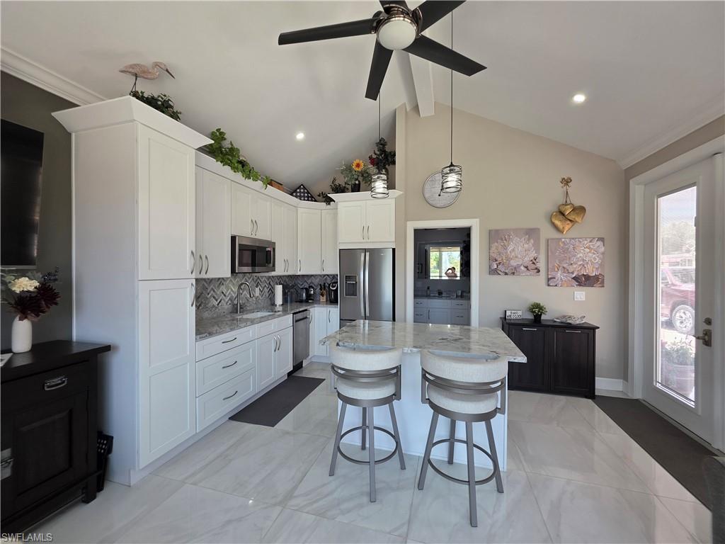 RIVERBEND MOTORCOACH RESORT - Land