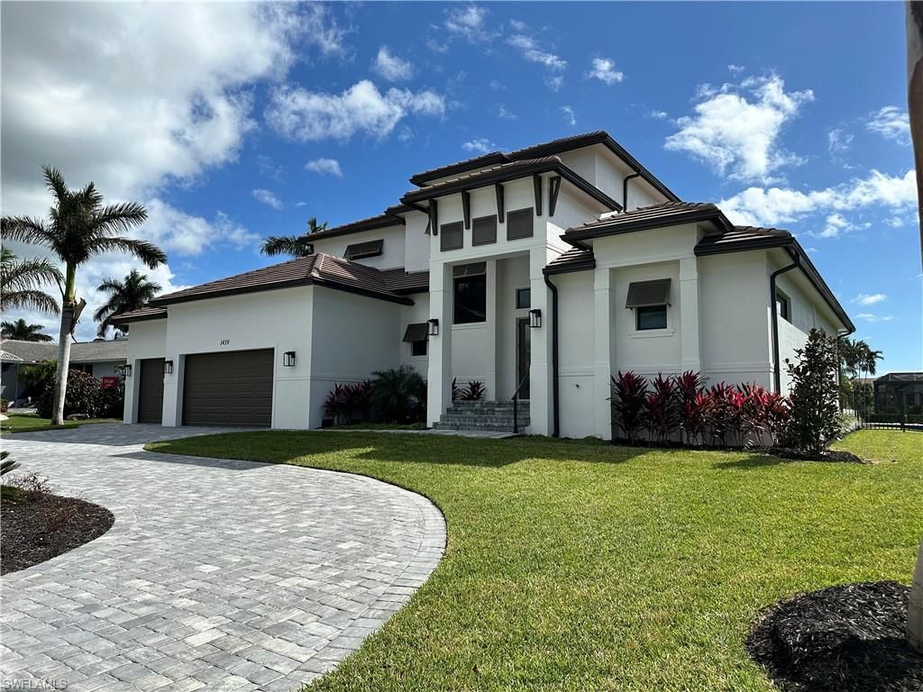 Photo of 654 Bamboo CT, MARCO ISLAND, FL 34145 (MLS # 225083069)