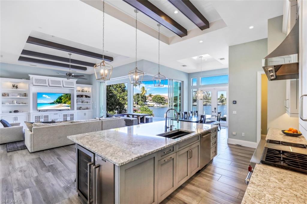 MARCO ISLAND - Residential