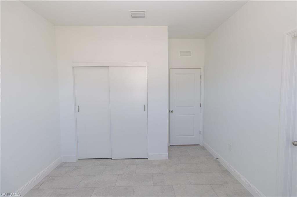 PORT LABELLE - Residential Lease