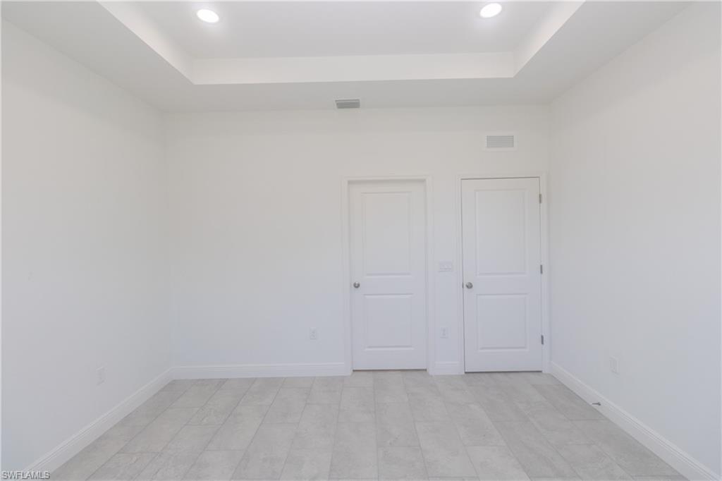 PORT LABELLE - Residential Lease