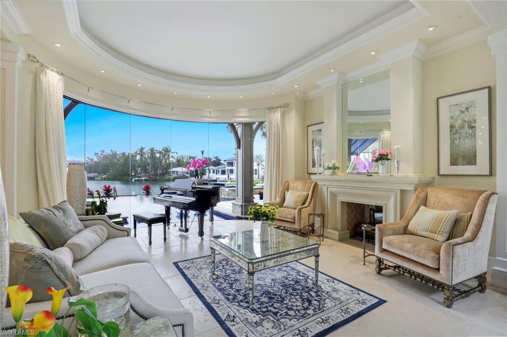 MOORINGS - Residential