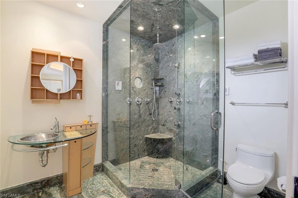 MOORINGS - Residential