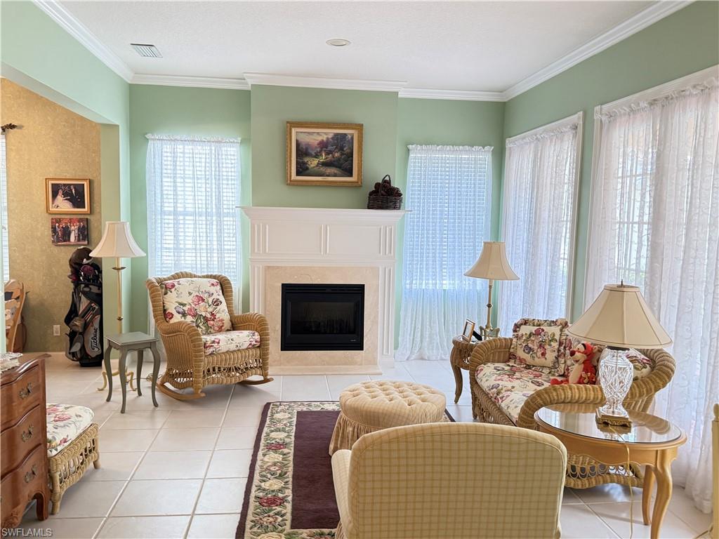 ISLAND WALK - Residential