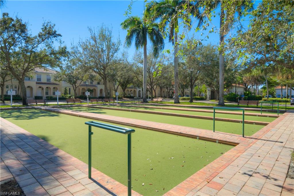 ISLAND WALK - Residential