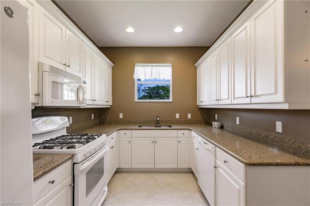 COTTONWOOD BEND - Residential