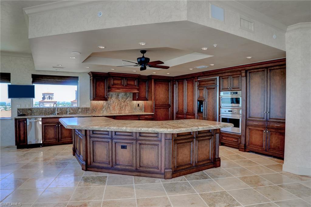 REMINGTON AT BAY COLONY - Residential