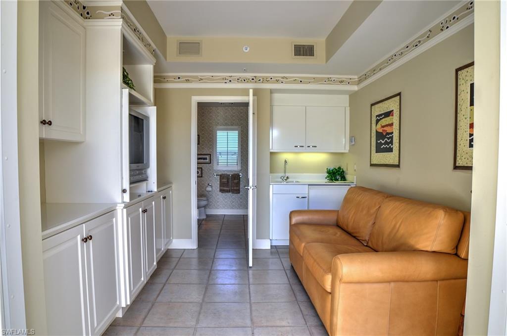 REMINGTON AT BAY COLONY - Residential