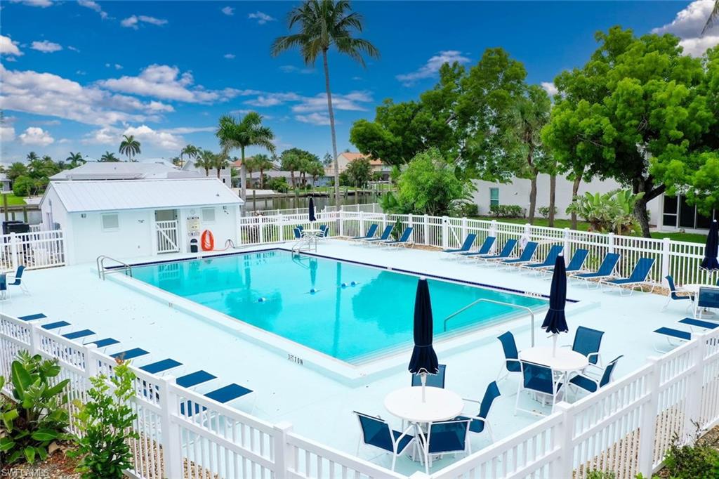 BOARDWALK CAPER - Residential