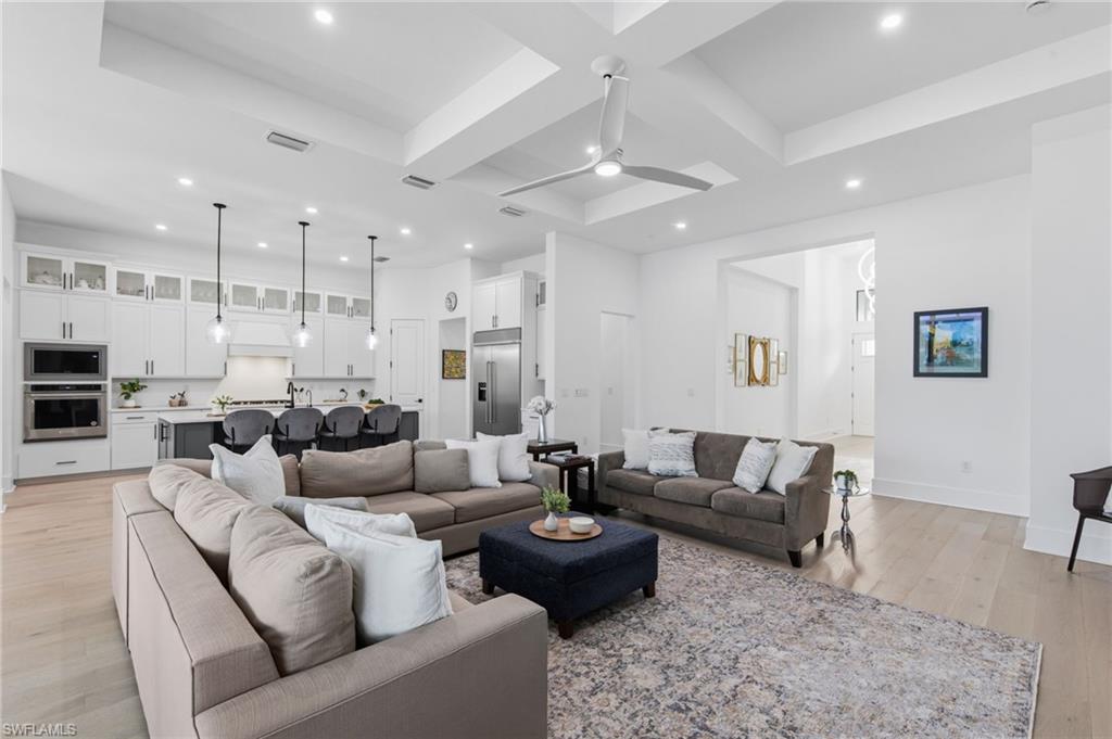 CORKSCREW ESTATES - Residential