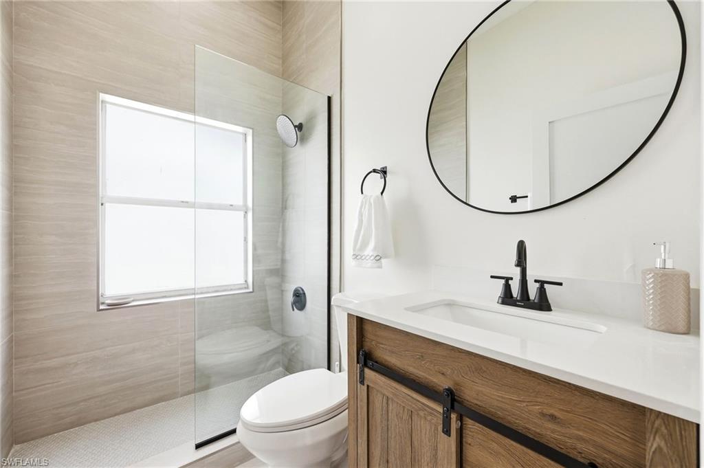 EMERALD LAKES - Residential Lease