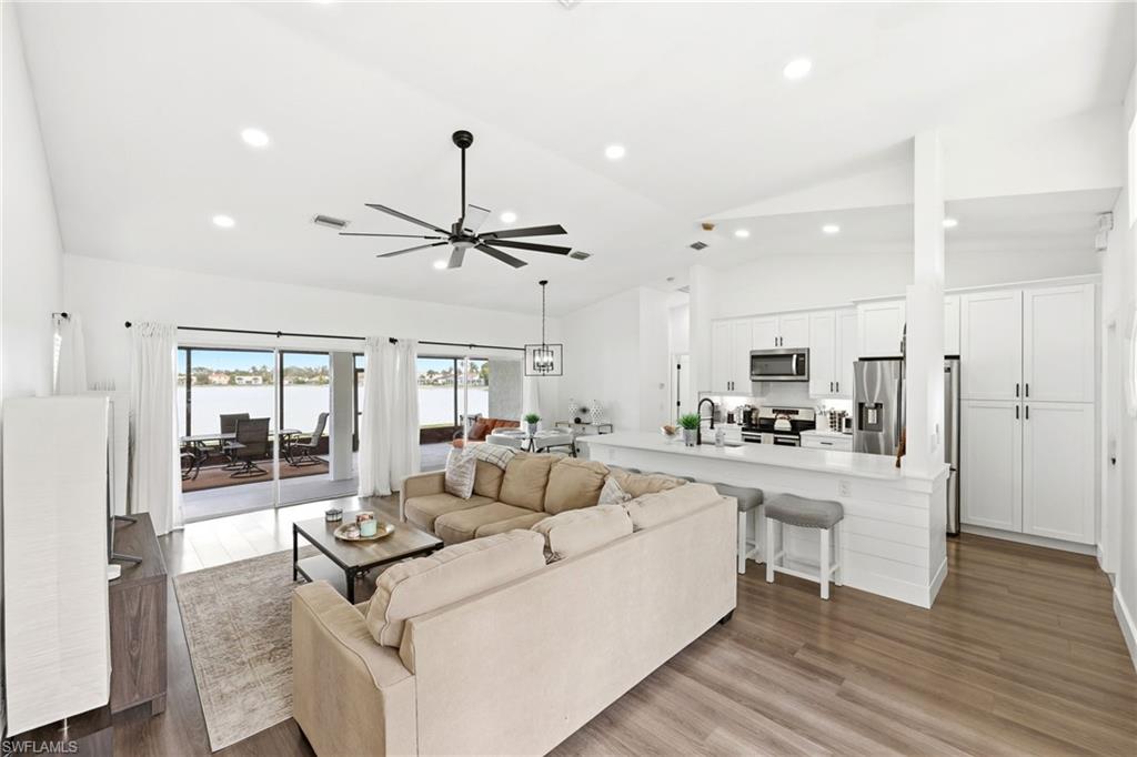 EMERALD LAKES - Residential Lease