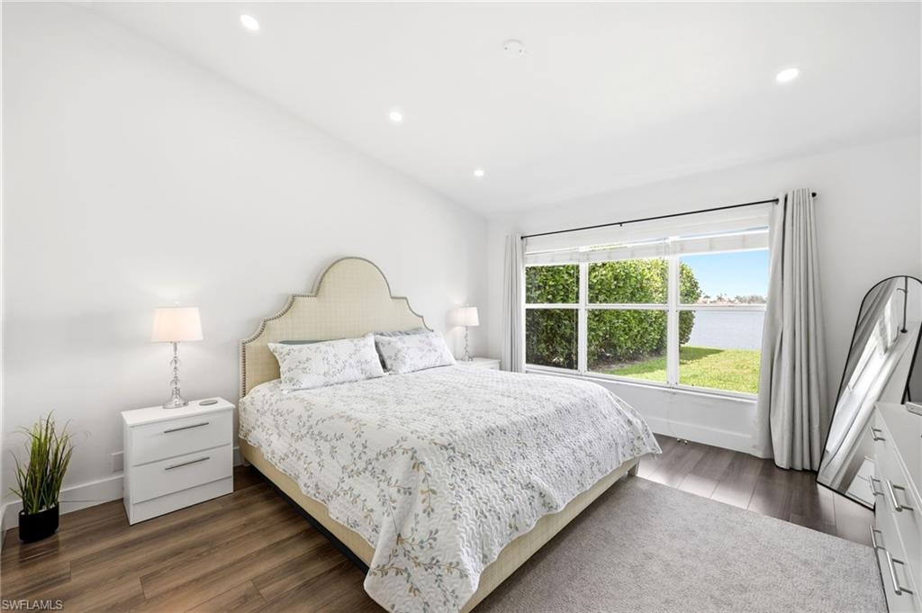 EMERALD LAKES - Residential Lease