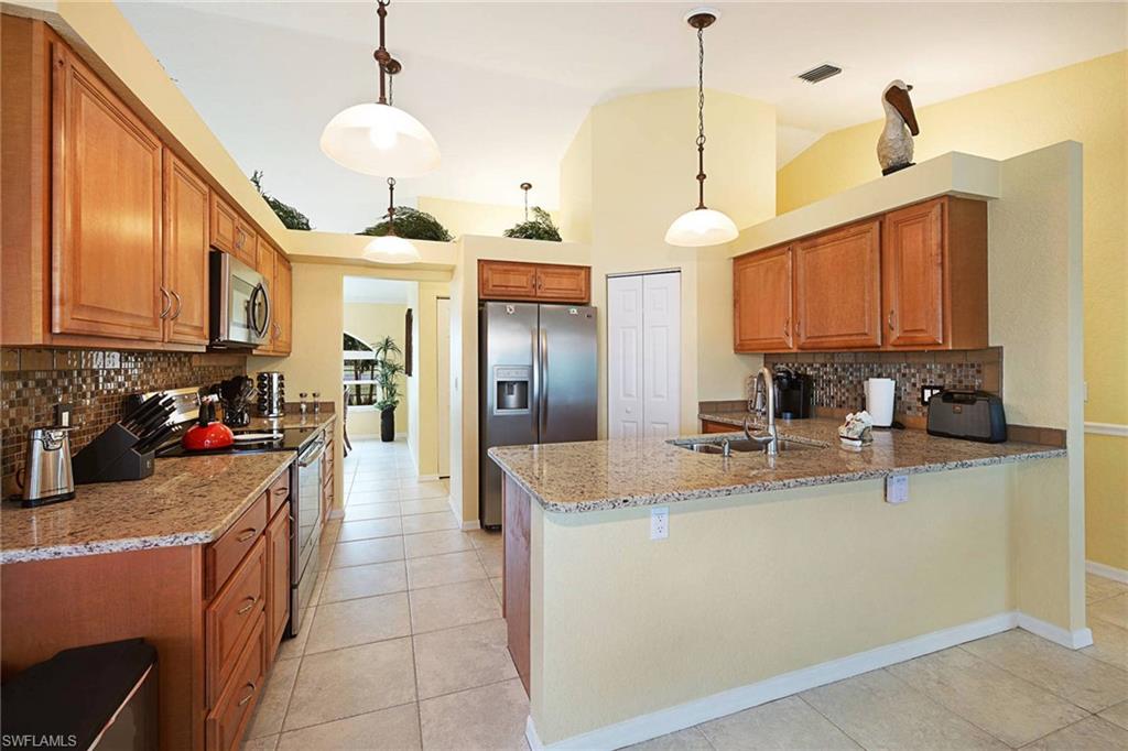 CAPE CORAL - Residential Lease