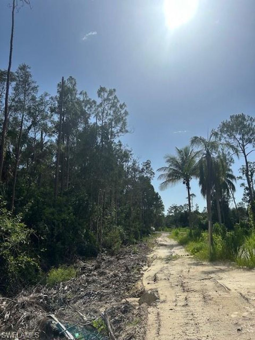 Rare opportunity to own 15 ACRES in BONITA SPRINGS! Located Near Rio
Grande Dr in a quiet and growing area of Bonita Springs. Zoned AG-2. Strong future
appreciation potential with proximity to the planned Midtown Bonita Springs
redevelopment.
Ideal for investors, developers, or those looking for a large parcel in a prime area.
EXCELLENT INVESTMENT OPPORTUNITY IN ONE OF SOUTHWEST
FLORIDA’S MOST DESIRABLE MARKETS!
STRAP: 28-47-26-00-00001.0140 | Folio ID: 10352928