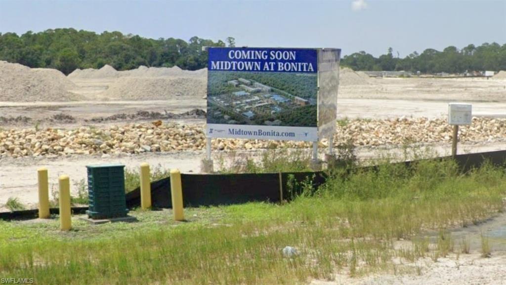 BONITA SPRINGS - Land