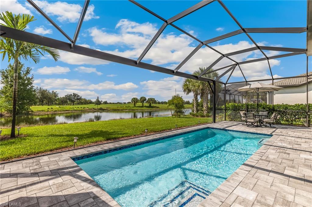 COUNTRY CLUB - Residential