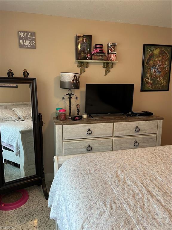 LELY PINES - Residential