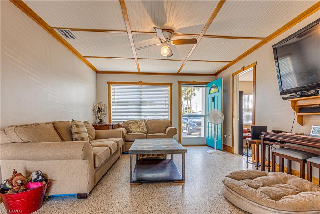 LELY PINES - Residential