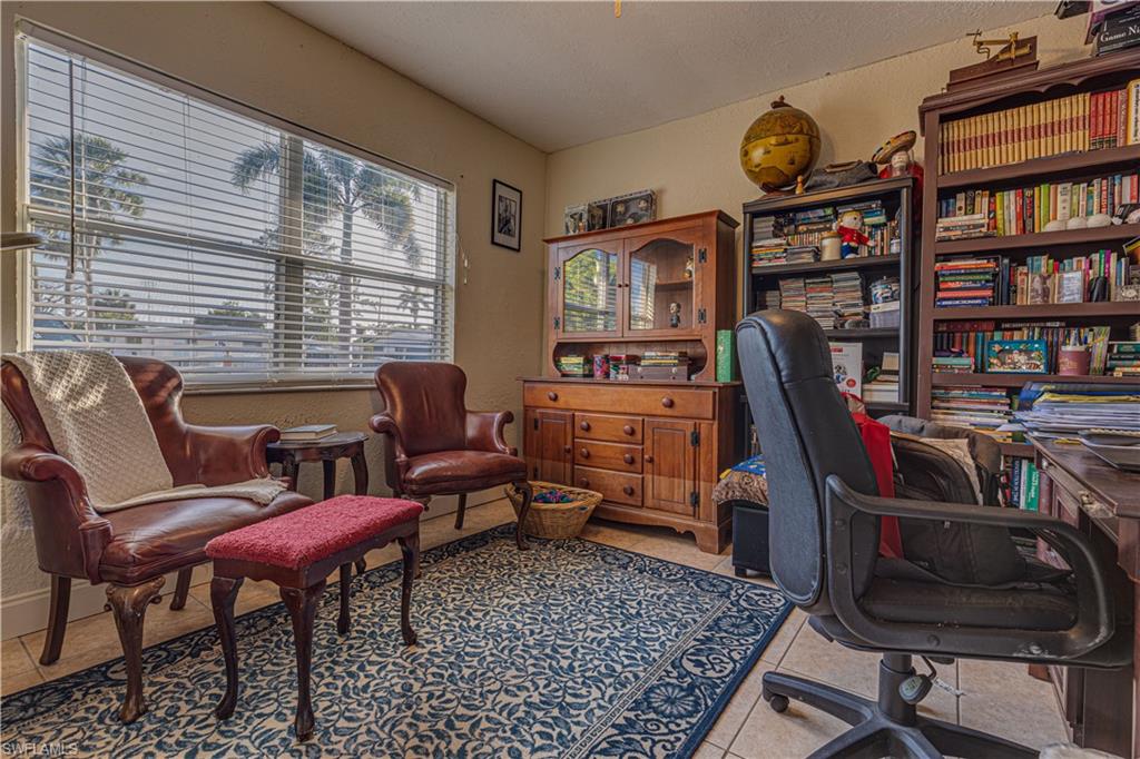 LELY PINES - Residential