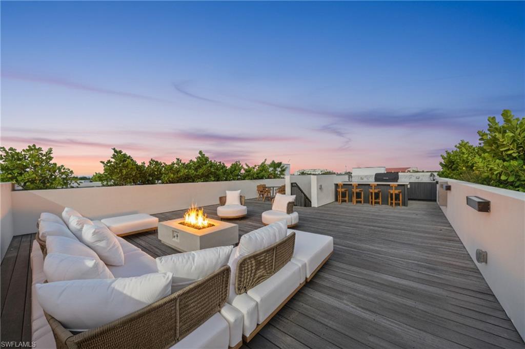 STELLA NAPLES - Residential