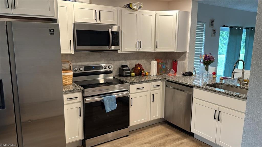 SAN CARLOS PARK - Residential Lease