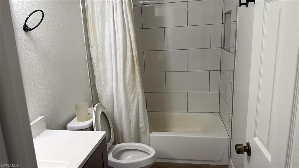 SAN CARLOS PARK - Residential Lease