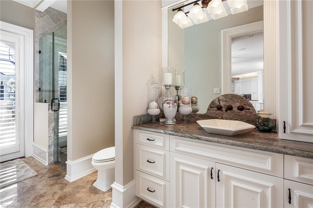 ESCADA AT TIBURON - Residential