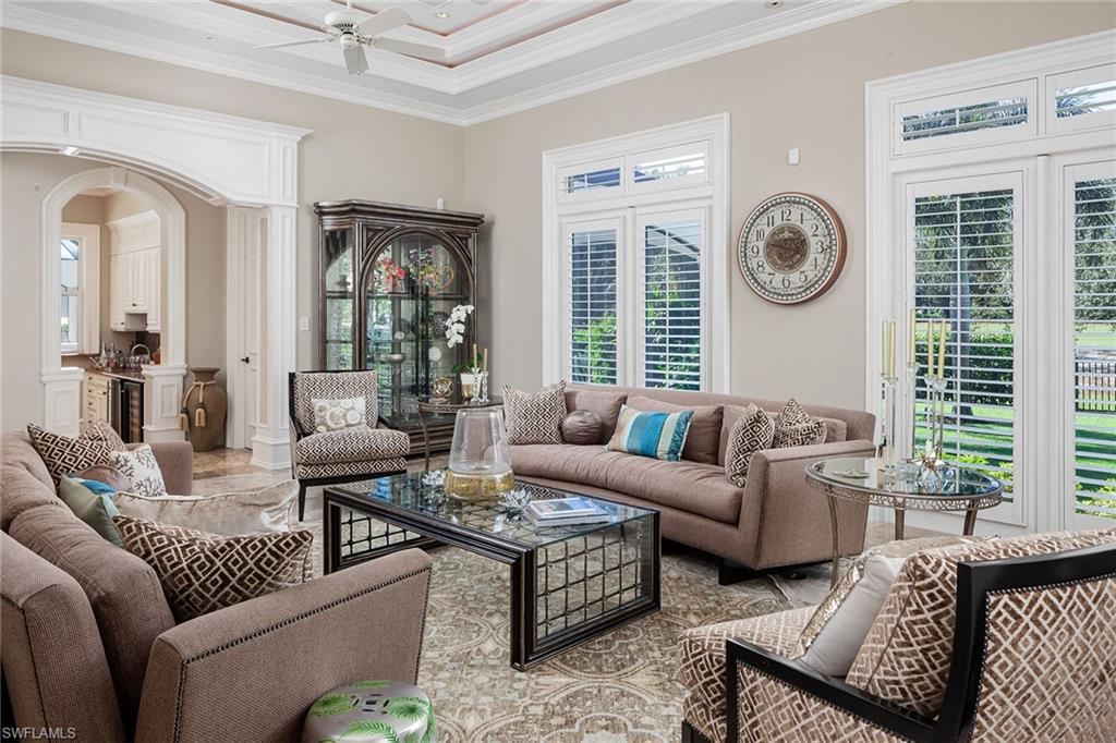 ESCADA AT TIBURON - Residential