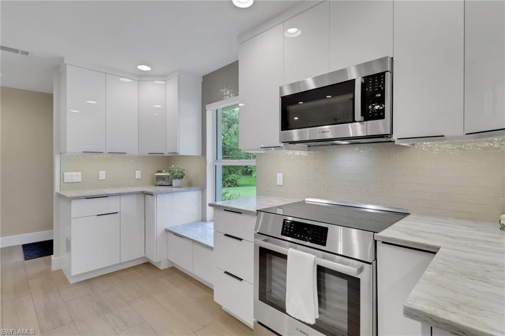 GOLDEN GATE ESTATES - Residential