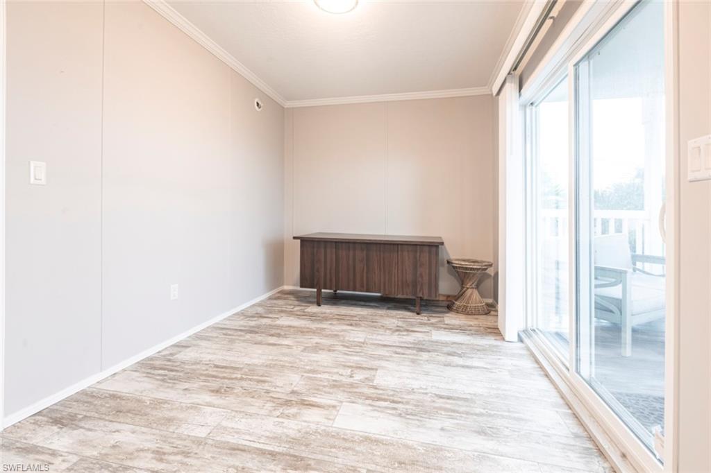 PELICAN POINTE - Residential