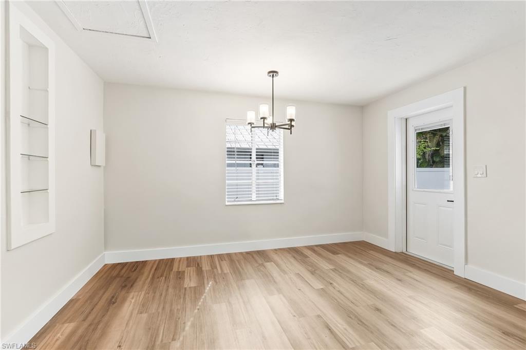 PALM GARDENS - Residential