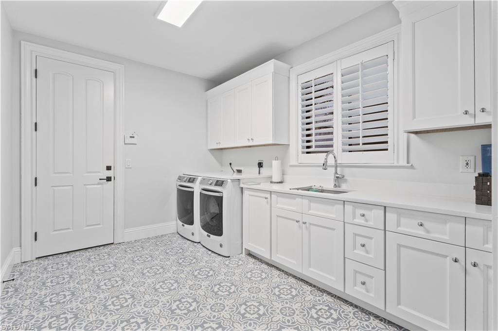 ESTATES AT GREY OAKS - Residential