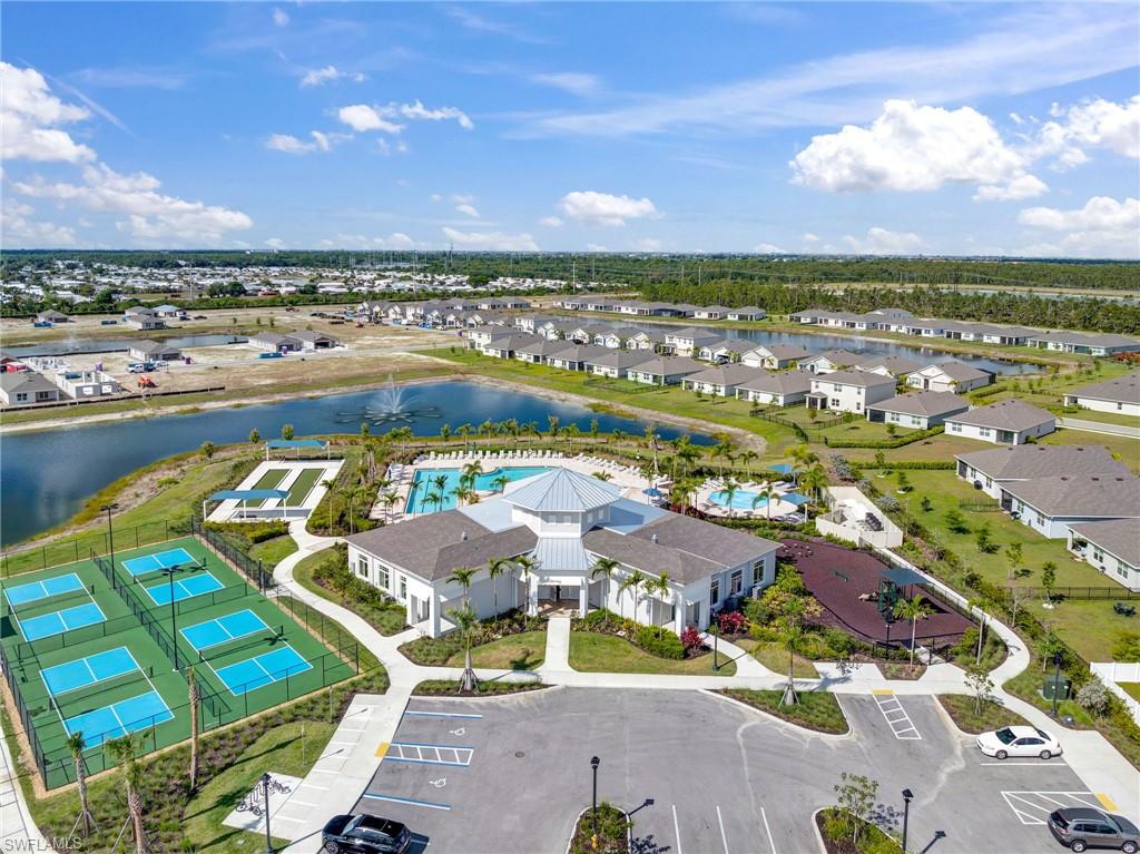 CORAL BAY - Residential