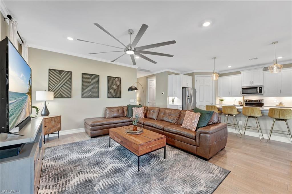 CORAL BAY - Residential