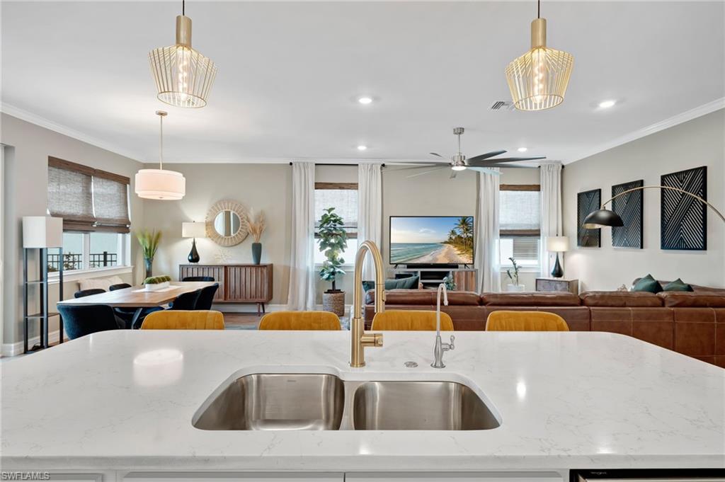 CORAL BAY - Residential