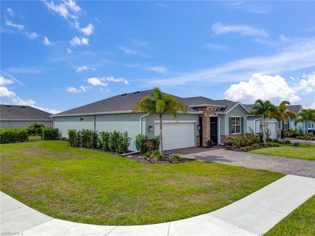 CORAL BAY - Residential